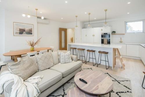 Town Apartment | Elegant 2 Bedroom Apartment in Fulham