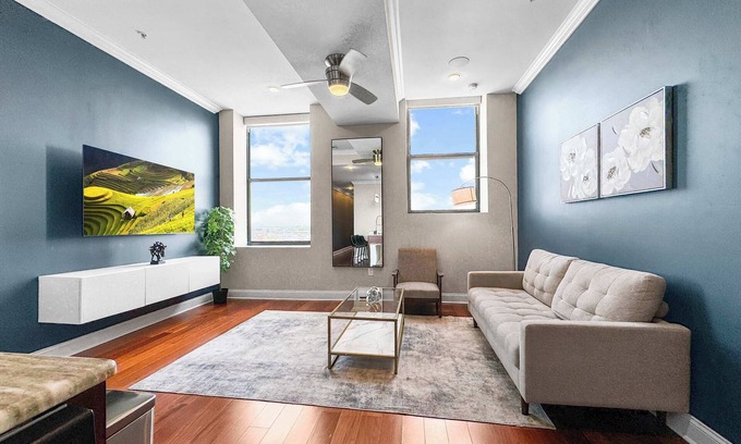 Olde Kensington Apartment | Elegant 2BD | Northern Libs | 2 Beds | Gym Access