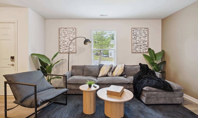 Southwest Raleigh House | Elegant 3BR Retreat King Bed Near Cary & NC State
