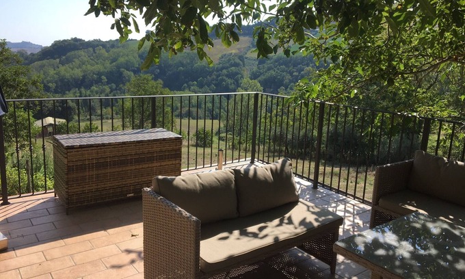 Monsampietro Morico Villa | Elegant and Familystyle Italian Country Villa