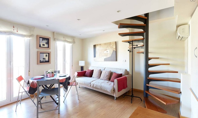 Old Town Apartment | Elegant and flirty duplex in the old town
