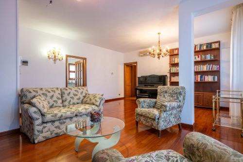 Pisa Apartment | Elegant Apartment, Pisa