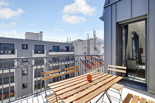Suresnes House | Elegant Appt - 3BDR-8P - Near Paris & La Defense