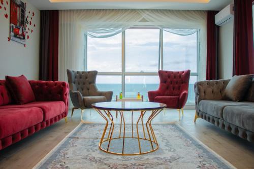 Yomra Hotel | ELEGANT BLUE SUİTES