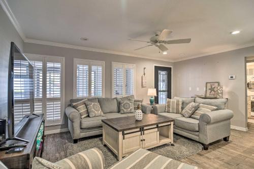 Madeira Beach Apartment | Elegant FL Condo with Pool Walk to Madeira Beach!
