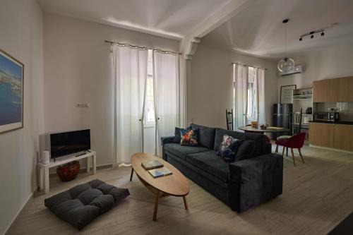 Attiki Apartment | Elegant flat with garden an urban oasis in Athens