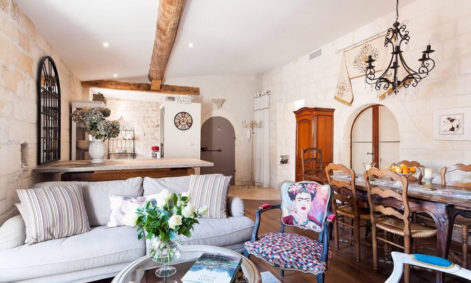 St.-Remy-de-Provence Apartment | Elegant Luxurious "Alchemy" in Centre Ville with Amazing Roof Terrace Views