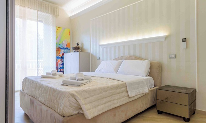 San Donato - Campidoglio Apartment | Elegant House - Astra Theater and Metro Racconigi