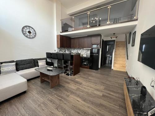 Alexandroupoli Apartment | Elegant Loft 2