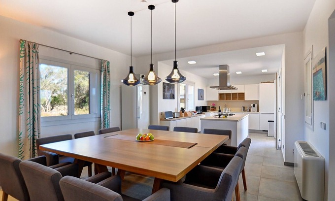 Portocolom Villa | Elegant Mallorca Home | Can Estera | 6 bedrooms all En-suite | Extra Large.