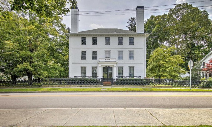 Norwich House | Elegant Norwich House with Billiards Room and Ballroom
