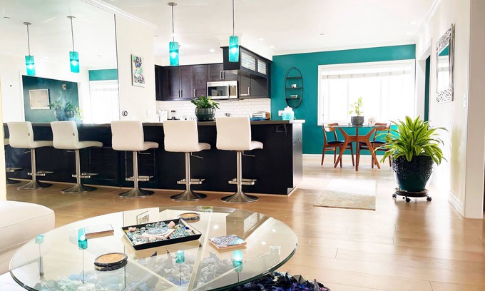 Woodland Hills House | Elegant, peaceful, contemporary hillside home w/tropical patio/colored lighting