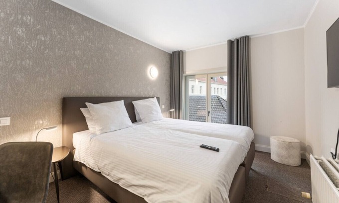 Historical Center Bruges Hotel | Elegant Room in Bruges' Heart