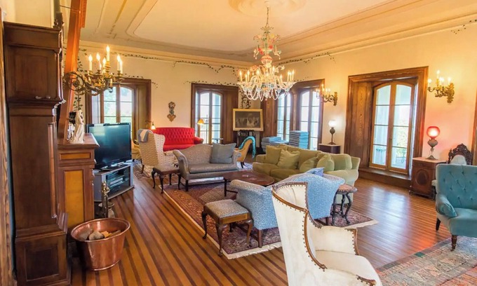 Gloucester House | Elegant Victorian & Quarters