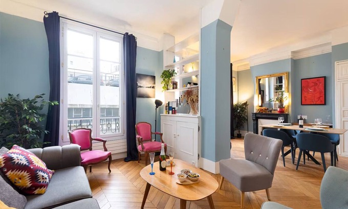 Batignolles Apartment | Elegant, Warm & Large Apartment Easy Access to the Champs Elysées