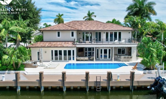 Las Olas Isles House | Elegant Waterfront Estate 6BR/6.5BA