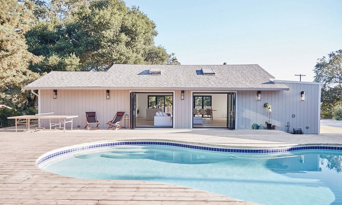 Sonoma House | Elegant Wine Country Getaway. Pool, HotTub. 5 minutes to Sonoma Plaza & wineries