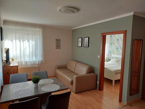 Hajduszoboszlo House | Elek Apartmanház