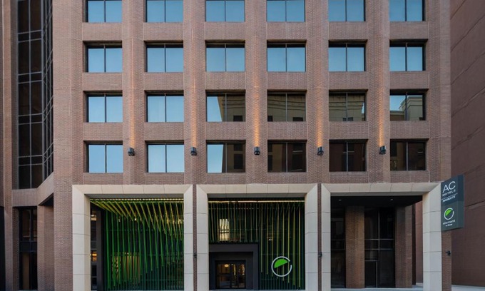 Main - Military Plaza Hotel | Element San Antonio Riverwalk