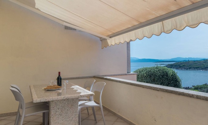 Baia Caddinas Apartment | Elicriso by Interhome
