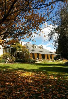 Sutton Forest Hotel | Eling Forest Winery