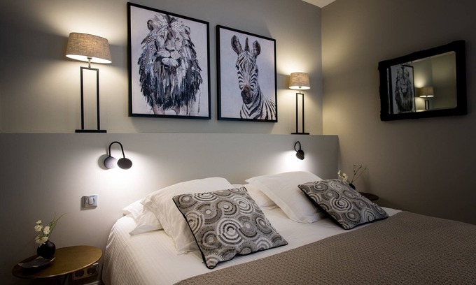 Sarlat-la-Caneda Historic Center Apartment | Elisabeth's suite in the heart of the medieval center of Sarlat