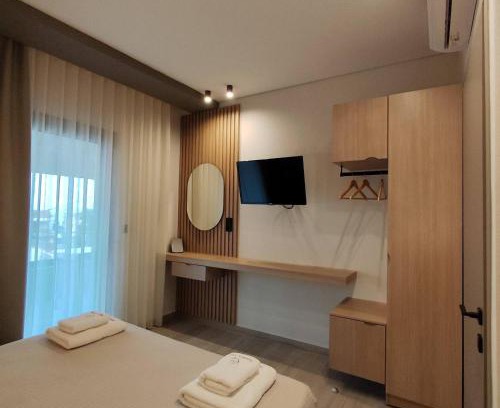 Chrisi Akti Apartment | Elisavet