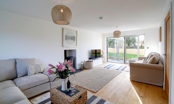Trelights House | Elmwood