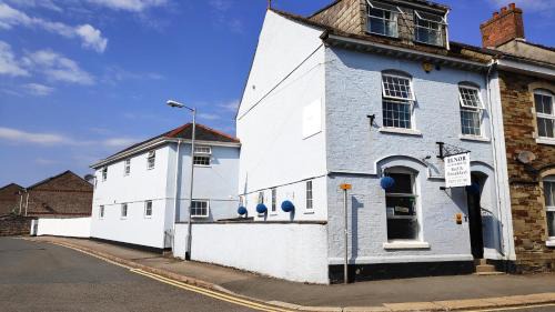 Liskeard Hotel | Elnor Guest House