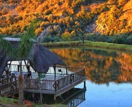 Piet Retief Bed & Breakfast | Emahlathini Guest Farm