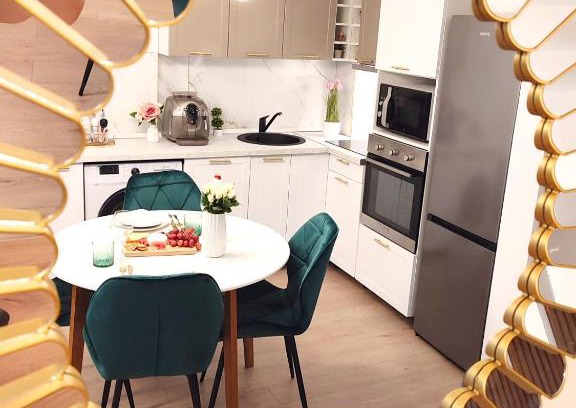 Oradea Apartment | Emerald Apartment On Arena Oradea