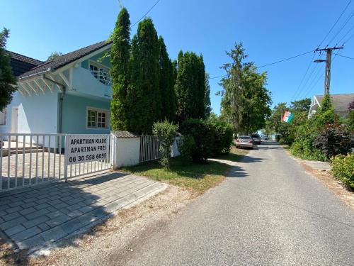 Balatonfenyves Apartment | Emma Villa