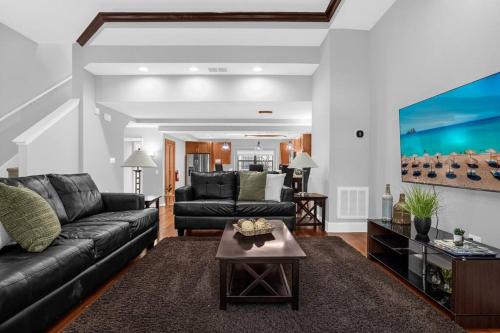 Florida Central Atlantic Coast House | Enchanted 4BR Family Style Townhome in Disney Area