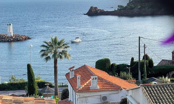 Espero-Pax House | Enchanting beach house in Théoule-sur-Mer directly on the Plage de la Figueirette