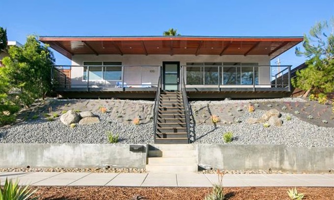Encinitas House | Encinitas Beach Haus 2BR1BA lovely midcentury modern beach house blocks to ocean