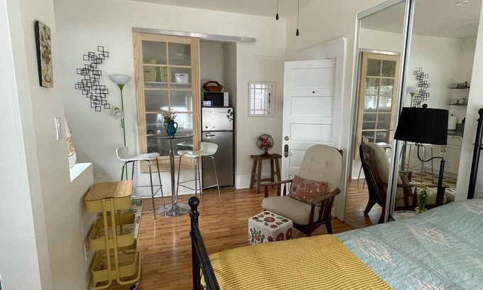 Golden Hill Apartment | Endearing Golden Hill Studio