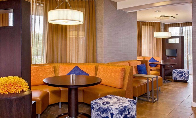 Durham Hotel | Enjoy a Hassle-Free and Suiting Stay! Free Parking, Onsite Pool, Pets Allowed