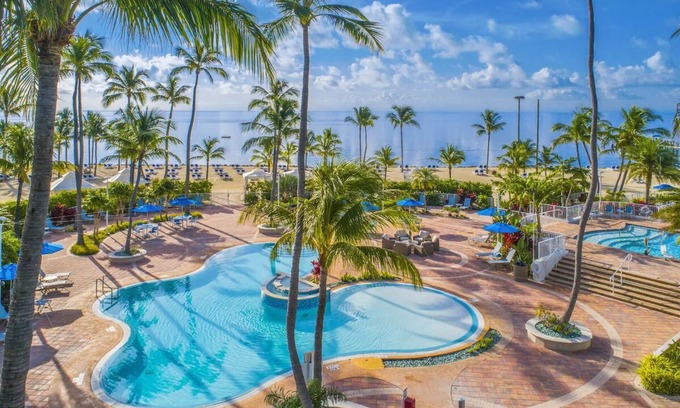 Islamorada House | Enjoy a Hassle-free Stay! Unit w/Full Kitchen, Beachfront, Outdoor Pool