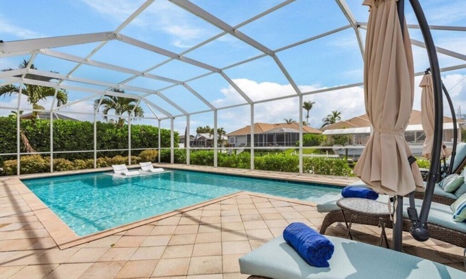 Pelican Villa | Enjoy Luxury & Tranquility at American Beauty, Your Dream Getaway in Cape Coral