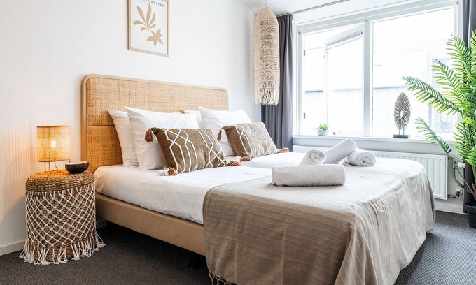 Zoutelande House | Enjoy maximum comfort in a modern, stylish room with a fully equipped private bathroom.