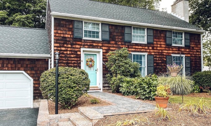 Rotterdam Junction House | Enjoy the best of Saratoga area from a quiet and relaxing location!