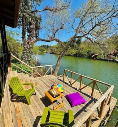 Agva Apartment | Enjoy the Riverside! Agva Secret Yard