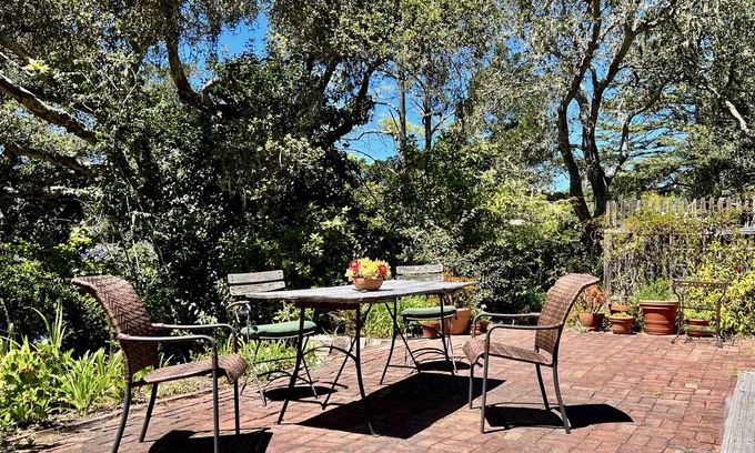 Northeast Carmel House | Enjoy this artist's cottage with a large garden in Carmel-by-the-Sea.