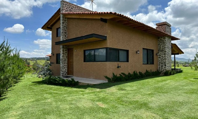 Tapalpa Cabin | ENJOY THIS BEAUTIFUL CABIN, CLOSE TO THE NOGAL LAKE IN TAPALPA!