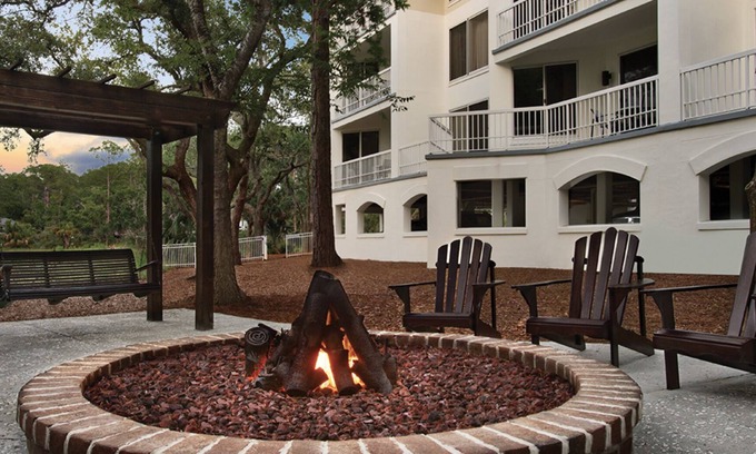 Harbour Town Villa | Enjoy waterfront vacations at Hilton Head's Sea Pines Marriott's Resort