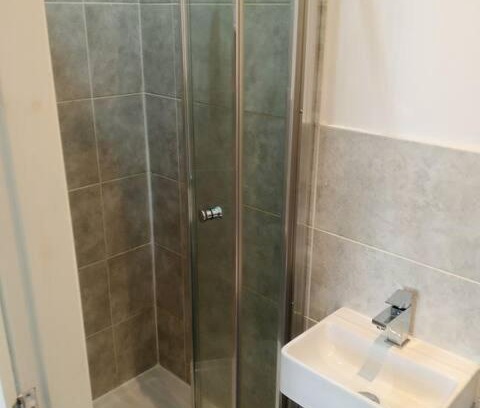 Burnley House | Ensuite Double-bed (E4) close to Burnley city ctr.