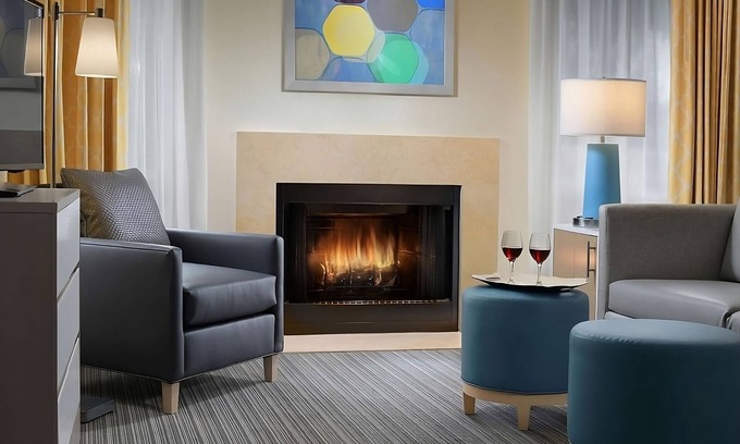Newark Resort | Ensuring a Very Comfortable & Memorable Stay! Pets are Allowed, w/Breakfast