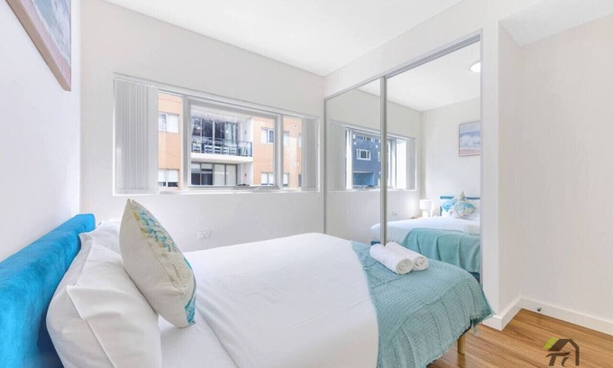 Wolli Creek Apartment | Entire 2 bedroom in the heart of Wolli Creek