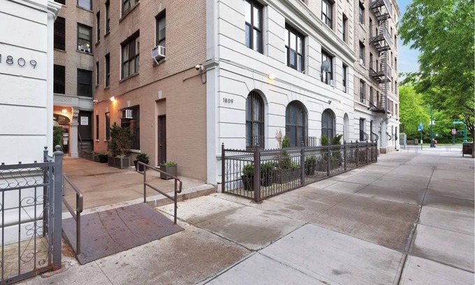 Central Park North Apartment | Entire 4-Bedroom Apartment, Central Park