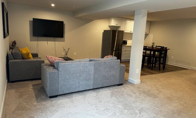 Aquia Harbour House | Entire basement in a peaceful neighborhood in Stafford